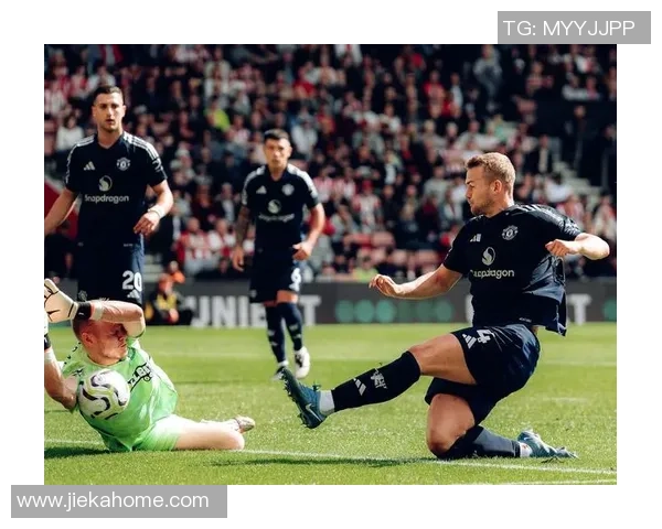 西甲精彩对决曼联大胜本菲卡乌龙球成为全场焦点引发热议