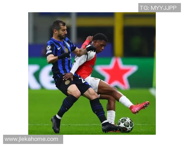 中超精彩对决里昂与国米战成平局逆转瞬间引发全场热烈反响