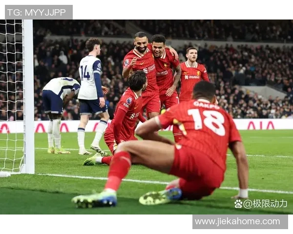 英超激情对决AC米兰大胜波尔图六粒精彩进球引爆全场热情