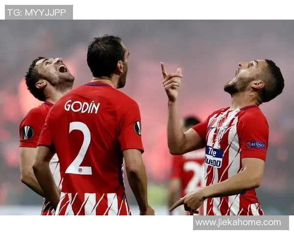 世界杯精彩对决里昂与马竞战成平局神扑瞬间点燃全场热情