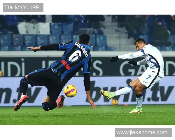 欧联杯：巴萨强势逆袭莱比锡三球完胜引发全场狂欢