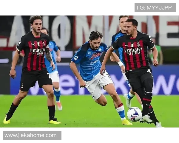 英超大战：尤文图斯狂胜AC米兰五球引发全场轰动