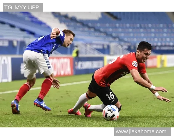 国王杯精彩对决拜仁与尤文图斯战平绝杀瞬间引发全场热烈反响