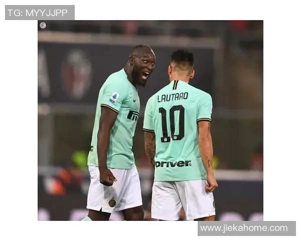 西甲精彩对决国米与多特蒙德战成平局争议判罚引发全场热议 西甲精彩对决国米与多特蒙德战成平局争议判罚引发全场热议